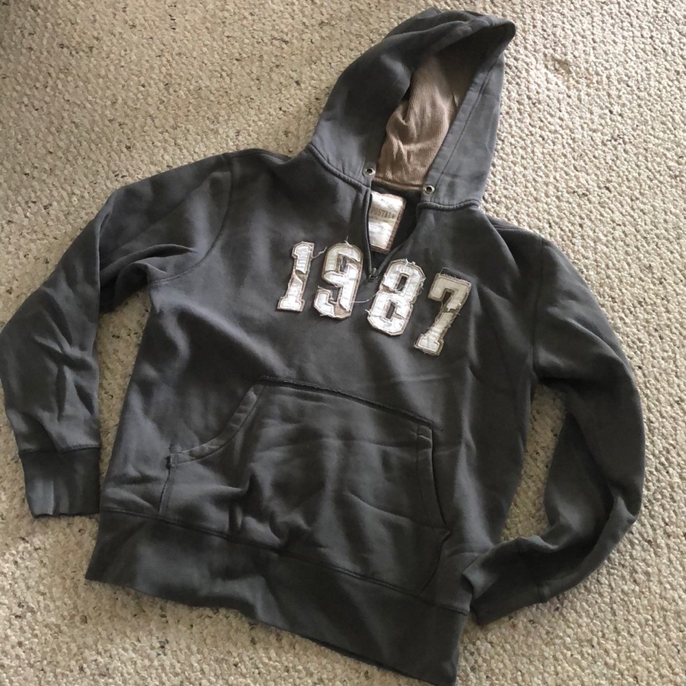 Men’s 1/2 zip Aeropostale hoodie
